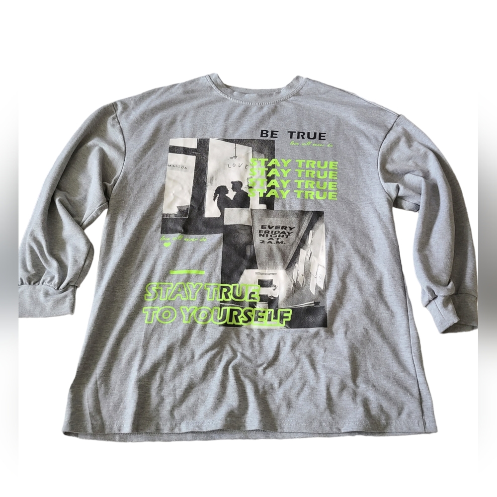 SHEIN | GRAPHIC LONG SLEEVE | STAY TRUE | STAY TRUE TO YOURSELF | SIZE MEDIUM - Picture 3 of 12